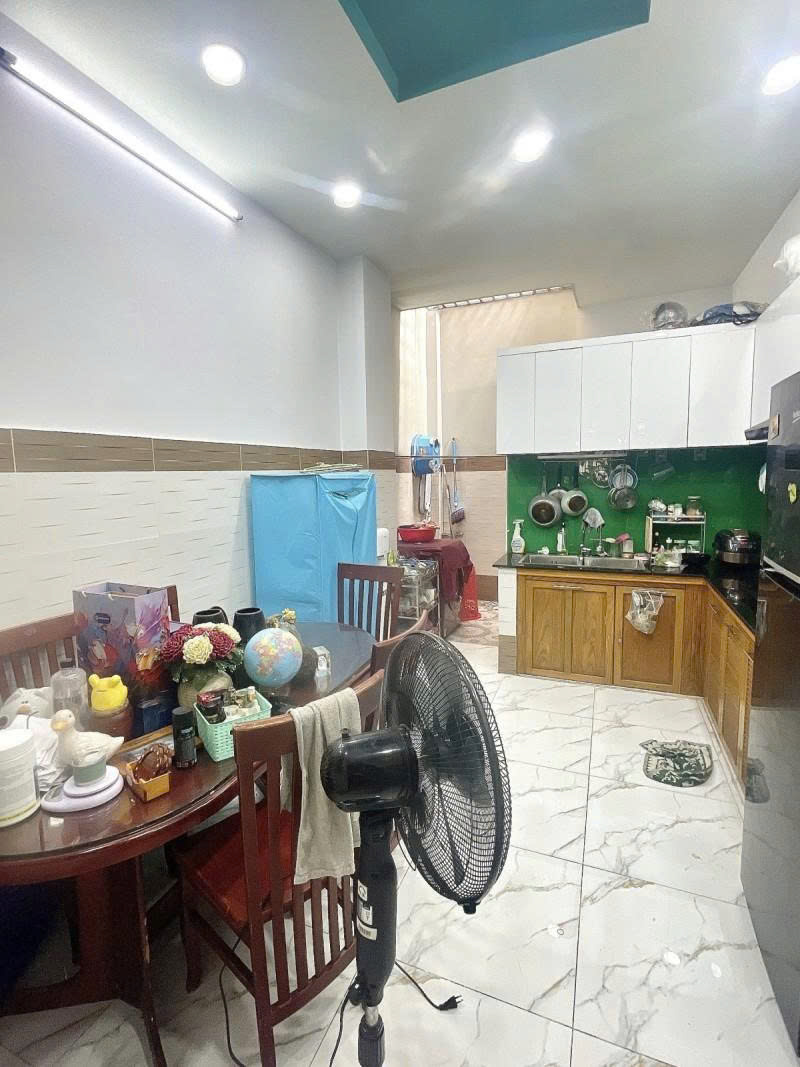 Bán nhà Mặt tiền Dương Khuê – giao Lũy Bán Bích, gần Hòa Bình, 3,3x18m, 3 Tầng, 7,4 tỷ.