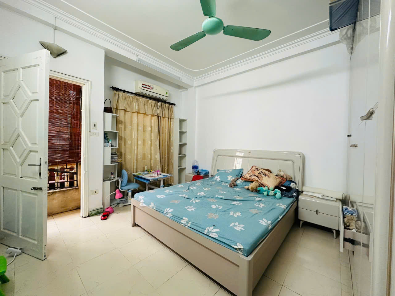 LÕI BA ĐÌNH – KHU 7.2HA VĨNH PHÚC – NGÕ 3 GÁC-CÁCH MP 100M- Hoàng Hoa Thám, Ba Đình 32 m, mặt tiền lý tưởng 4m, 3T.