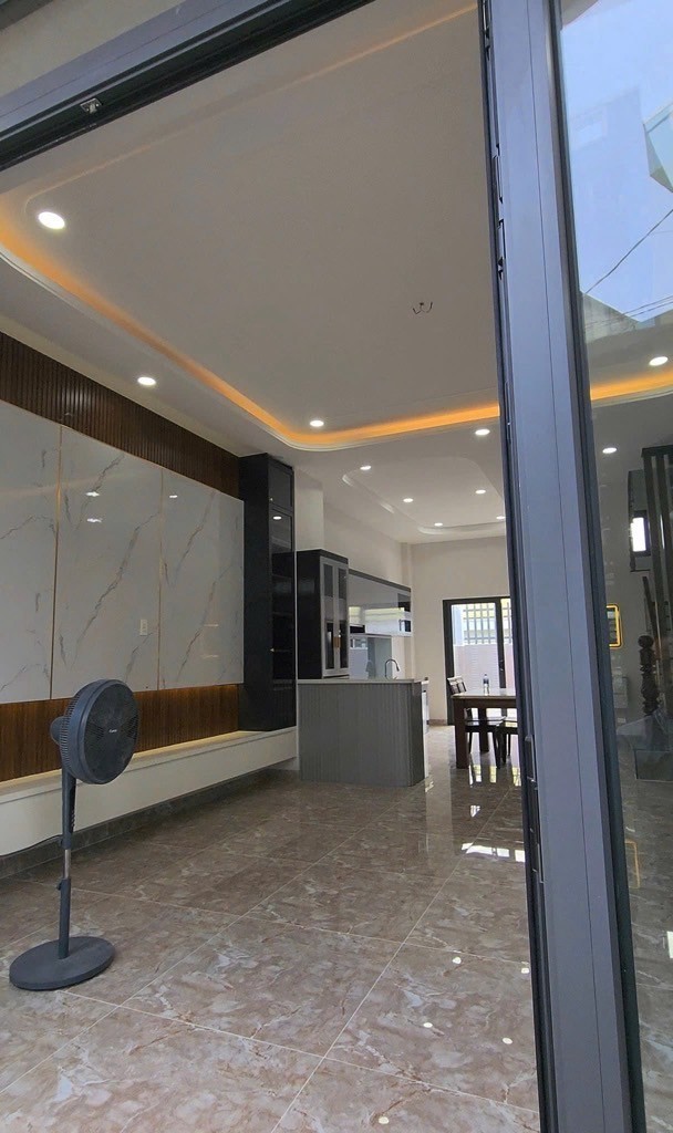 Bán nhà 1 trệt 2 lầu hẻm xe hơi, đường 160, P. Tăng Nhơn Phú A, TP. Thủ Đức – giá chỉ 6,8 tỷ!