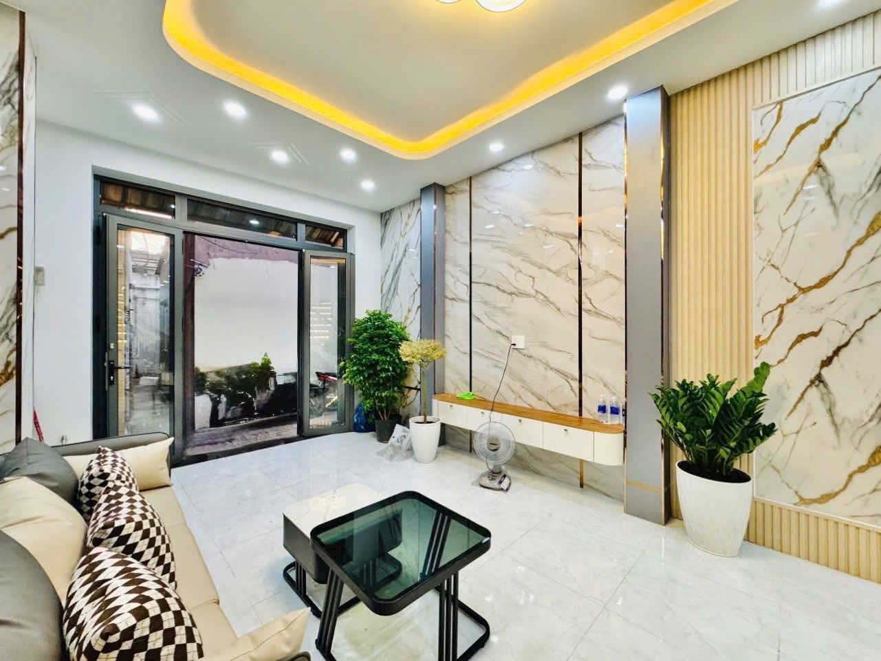 Nhà Nguyễn Oanh Full Nội Thất Cao CấpThiết Kế Bắt Mắt Xách Vali Ở Ngay