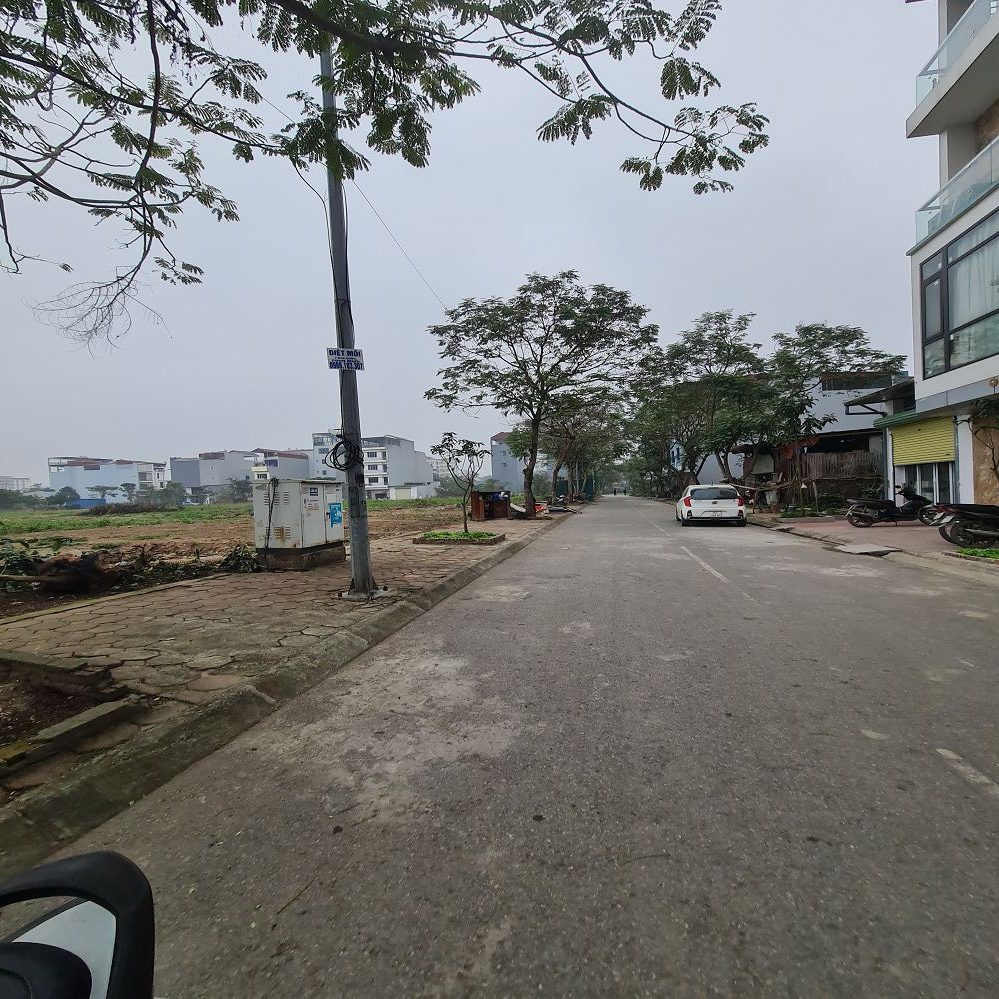 Bán đất Trâu Quỳ, Gia Lâm, Hà Nội. 61m2. Mt 4m, đường 13m giá tốt. Lh 0989894845