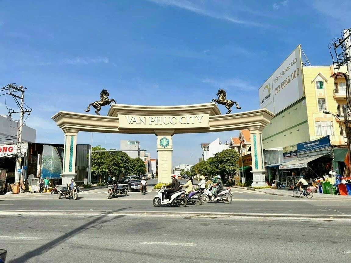 Bán Lô Đất Tặng Nhà Trệt Lầu Mặt Tiền Đinh Thị Thi – Hiệp Bình Phước – Thành Phố Thủ Đức