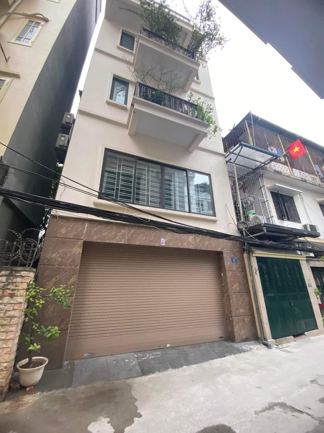 NHÀ ĐẸP ĐÔNG NGẠC – DT40M2 – 4 TẦNG – GIÁ 9,5 TỶ – ĐƯỜNG Ô TÔ TRÁNH