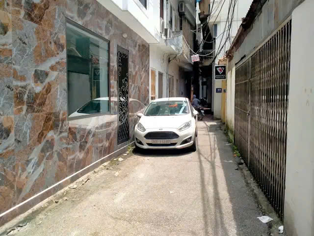Bán nhà ngõ Hòa Bình – Hà Đông 50mx4 tầng, phân lô, ô tô đỗ cửa 4.6 tỷ.