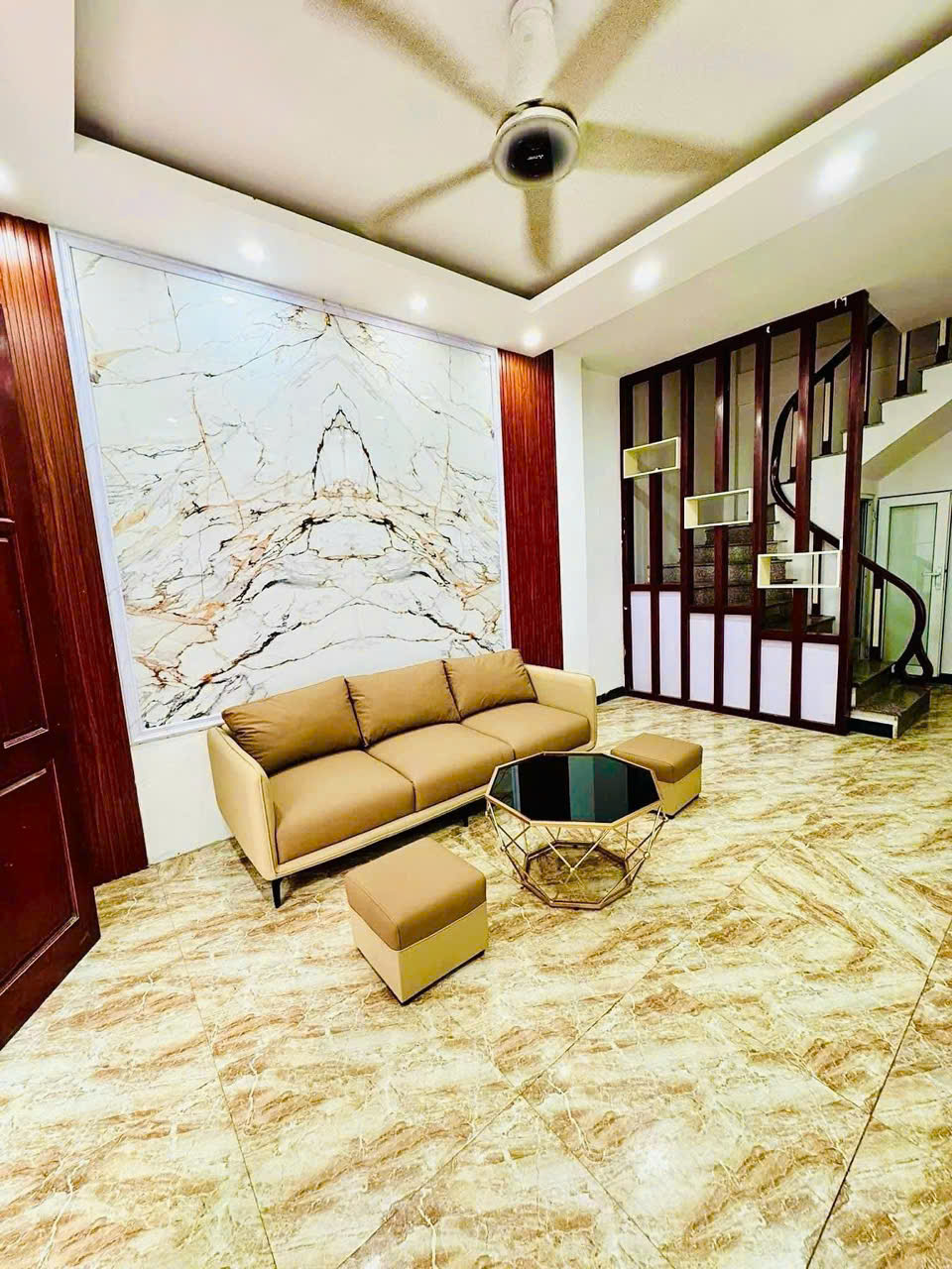 Bán biệt thự liền kề Vạn Phúc, Hà Đông. DT 86m2, 5 tầng, 9PN, sổ đỏ. Giá 23 tỷ. LH: 0975235116