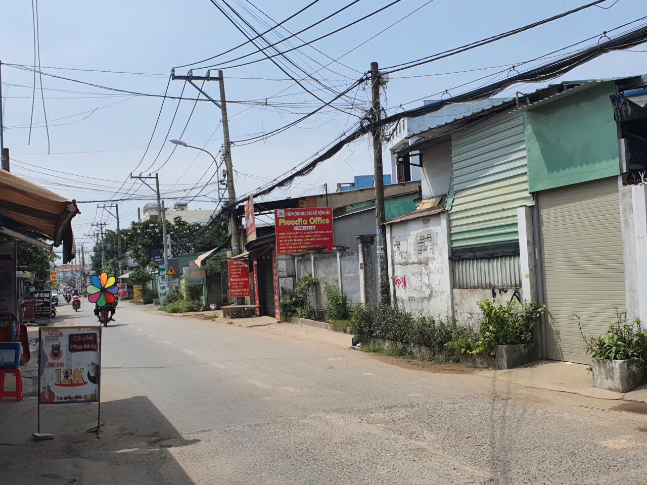 DÃY NHÀ (25X65) 3 MẶT TIỀN NGAY CHỢ THỚI TỨ, TRỊNH THỊ MIẾNG, HÓC MÔN