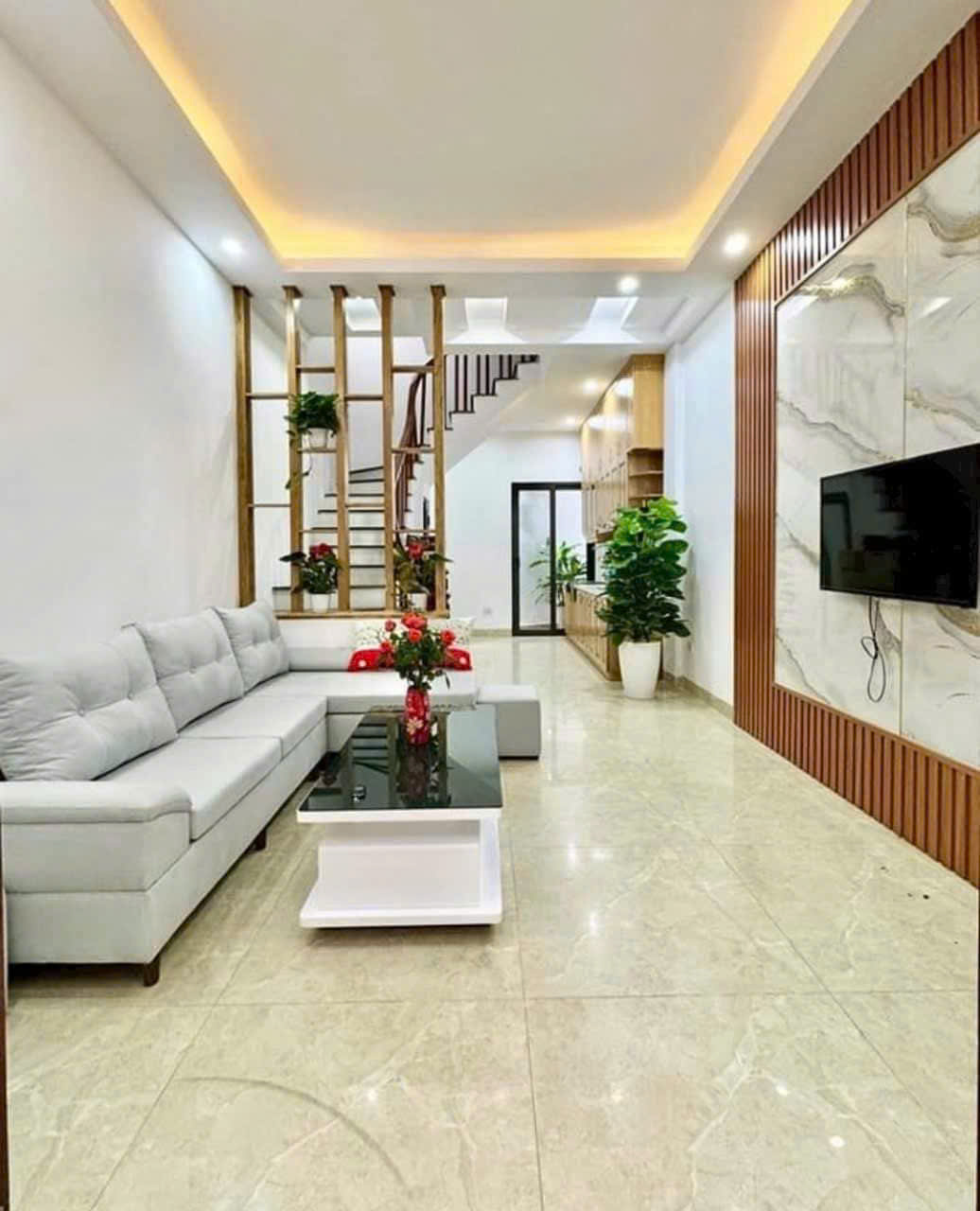 BÁN NHÀ TRUNG TÂM HỌC VIÊN TÀI CHÍNH – DT41M2 – 5 TẦNG – GIÁ 9 TỶ NGÕ GẦN Ô TÔ