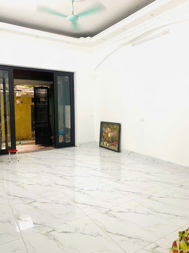 Đường Láng 84m, mt 6m chỉ 16 tỷ, sổ vuông, phù hợp mọi hình thức kinh doanh
