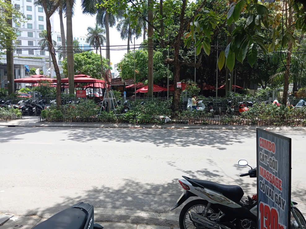 CHO THUÊ MẶT BẰNG KINH DOANH TẠI 106 PHỐ GIẢNG VÕ – CÁT LINH – ĐỐNG ĐA – HÀ NỘI…