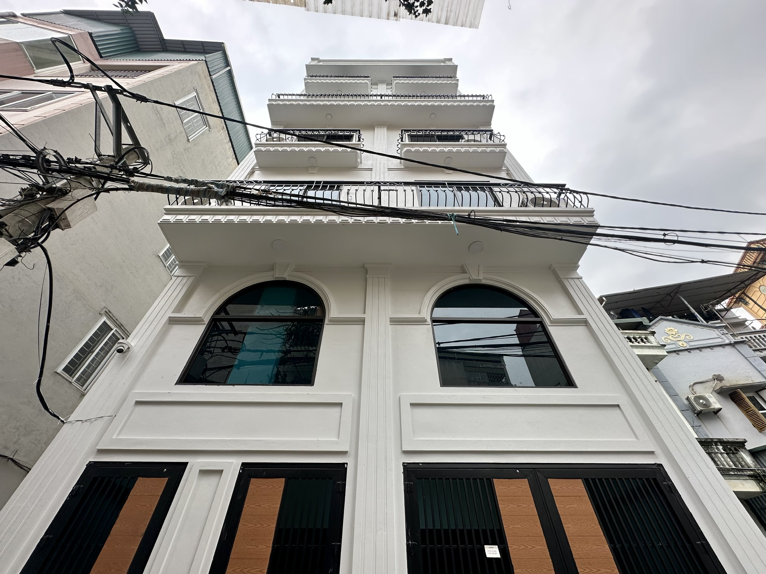 (Tin thật 100%) Bán chung cư mini 87m2 x 30P ở Quan Hoa – DT 1,95 tỷ ~ 7,4%/năm – Cách mặt phố 30m