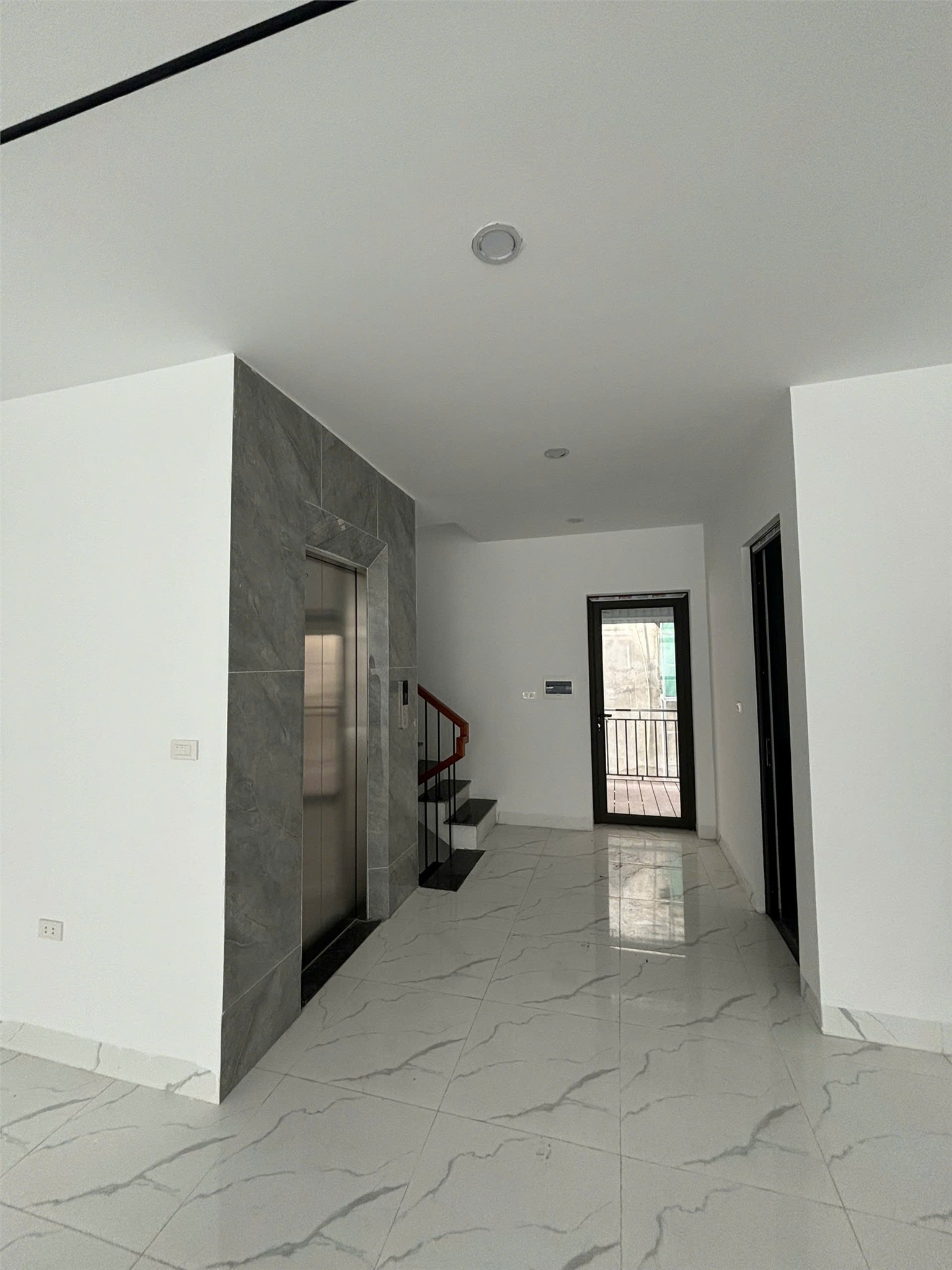 CHÍNH CHỦ BÁN NHÀ 5 TẦNG + 1 SÂN THƯỢNG, THANG MÁY HIỆN ĐẠI – KHU ĐÔ THỊ 31Ha, TRâu Quỳ, Gia Lâm, HN