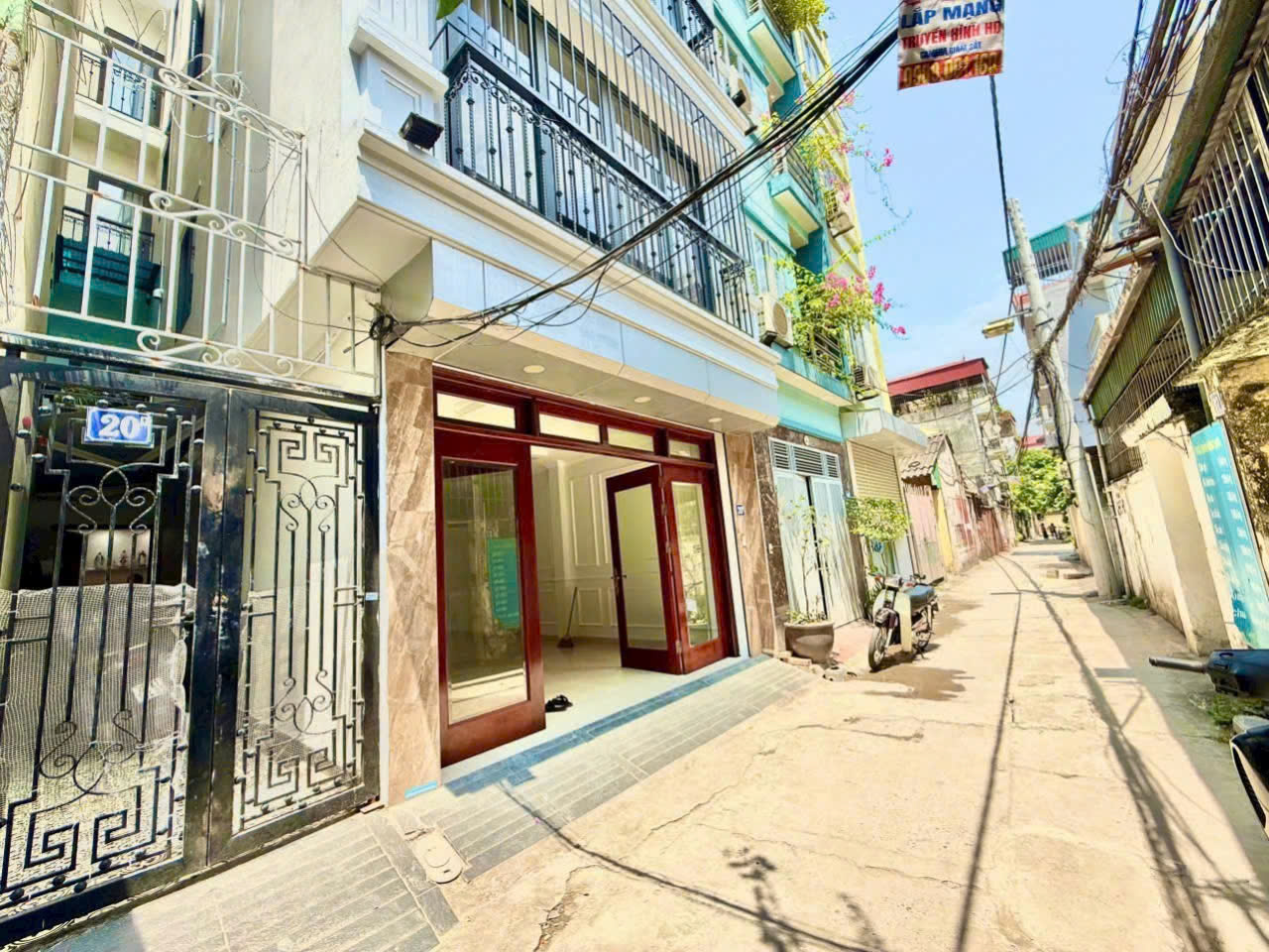 BÁN NHÀ BỒ ĐỀ – Ô TÔ VÀO NHÀ – 5 TẦNG MỚI – FULL NỘI THẤT NHẬP KHẨU 12,95 TỶ