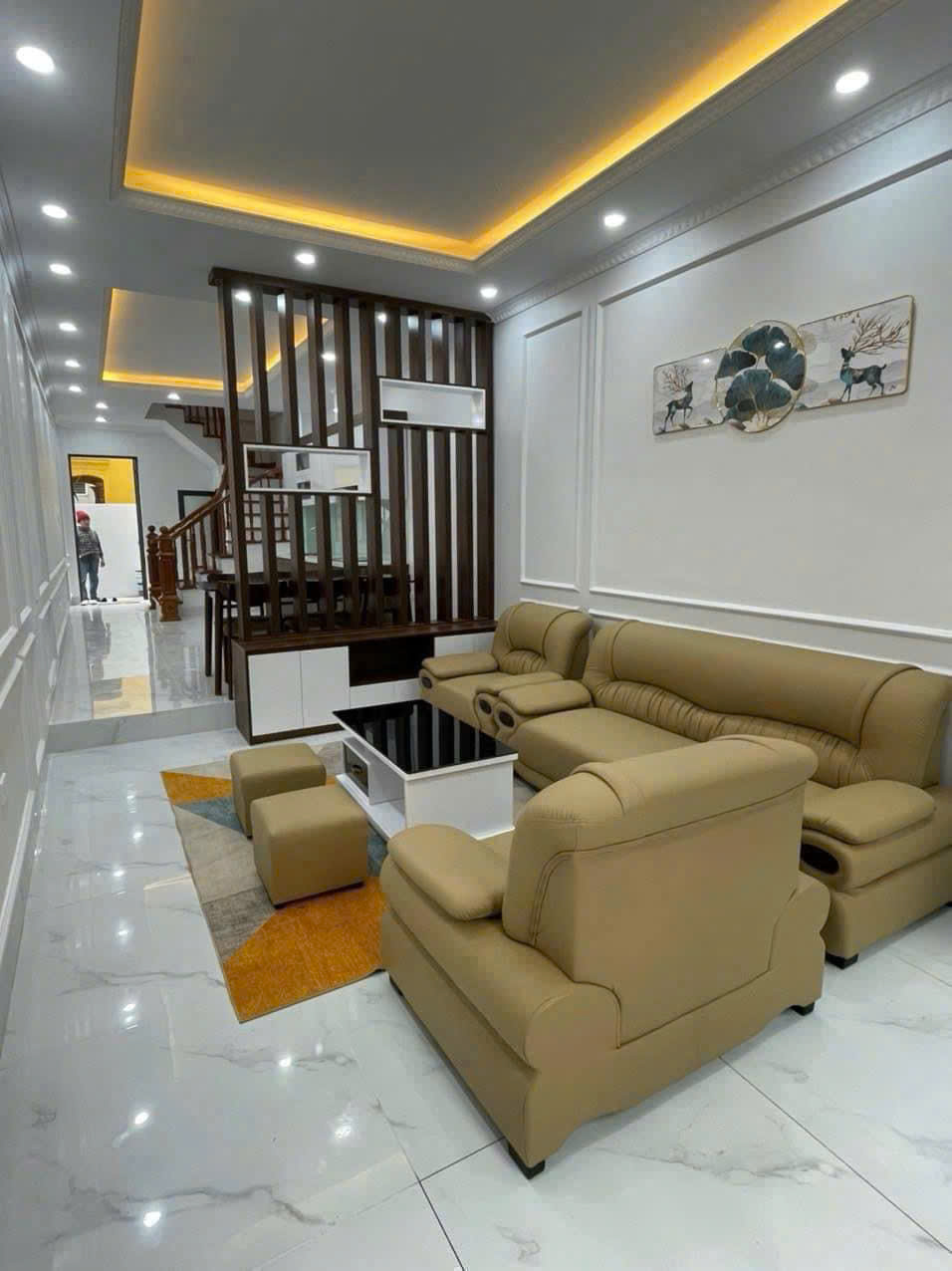 🔥 TÌM NGƯỜI CẦN THUÊ NHÀ NGỌC THỤY – 4 TẦNG – FULL ĐỒ – Ô TÔ VÀO NHÀ – 8 TRIỆU/THÁNG 🔥