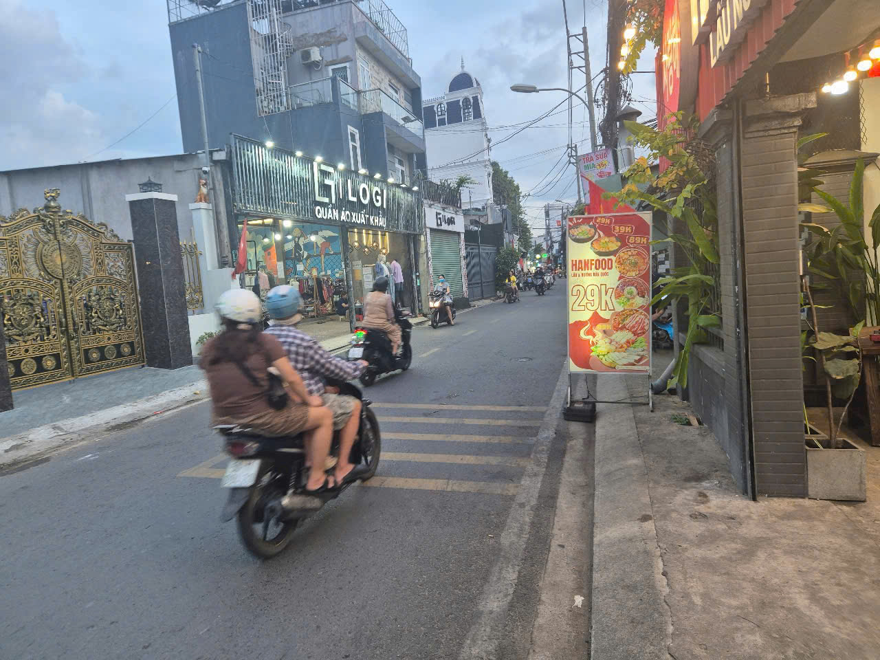 HIẾM NHÀ MẶT TIỀN NGUYỄN HỮU CẦU, HÓC MÔN KD CẢ NGÀY LẪN ĐÊM