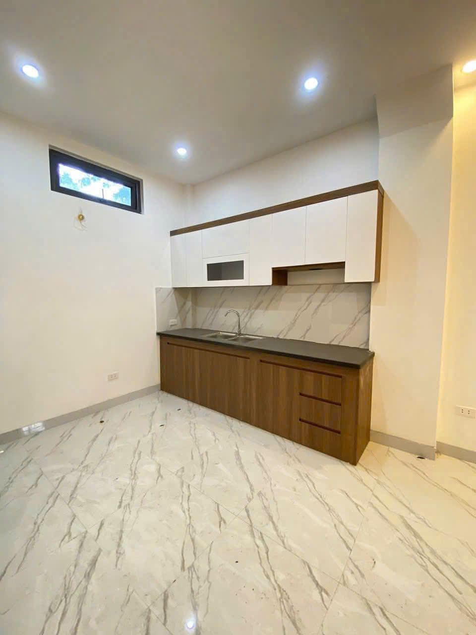 GIẢM CHÀO 250 TR TẠI QUANG TRUNG – YÊN NGHĨA – HÀ ĐÔNG -CĂN NHÀ 36M2 5 TẦNG. CHỈ CÒN 5TY58