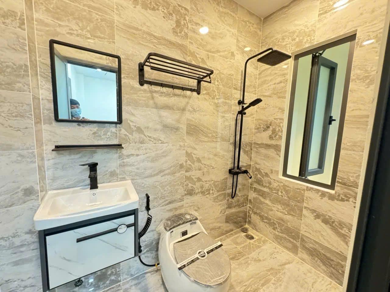 HẺM XE HƠI, BÌNH HƯNG HÒA, BÌNH TÂN. DT 57M2, 4 TẦNG, 5PN, GIÁ CHỈ NHỈNH 6 TỶ, SỔ HỒNG RIÊNG