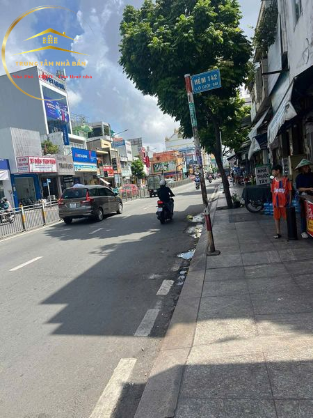 Nhà Ngon Mặt tiền 142 Lũy Bán Bích, DT 4.1×16.5m (nở hậu 6.4m), 1 trệt 2 lầu ST, P. Tân Thới Hòa, Q.Tân Phú