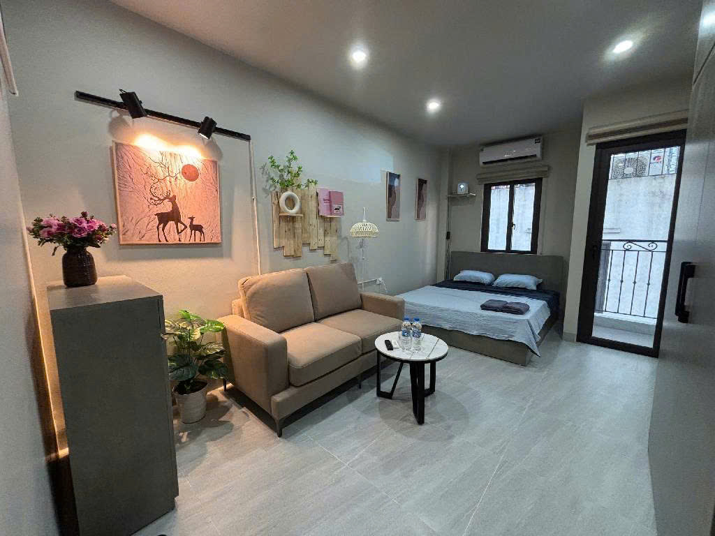 (Tin thật 100%) Bán tòa CHDV – Homestay ở phố Mễ Trì – Ô tô vào nhà – Cách phố 35m – DT 1,65 tỷ/năm
