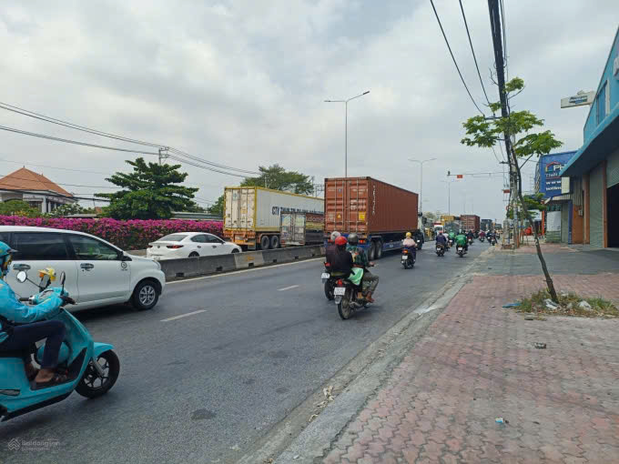 BÁN XƯỞNG (20×60) MẶT TIỀN QL1A, THẠNH XUÂN, Q.12 DÒNG TIỀN ỔN