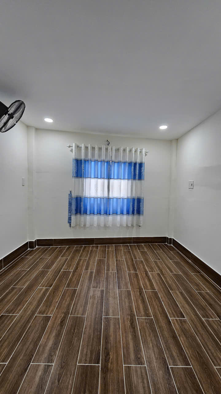 SÁT MẶT TIỀN HẺM NGANG 4M TRUNG TÂM Q4 DIỆN TÍCH SD 42 M2 HƠN 1,5 TỶ SỔ HỒNG RIÊNG