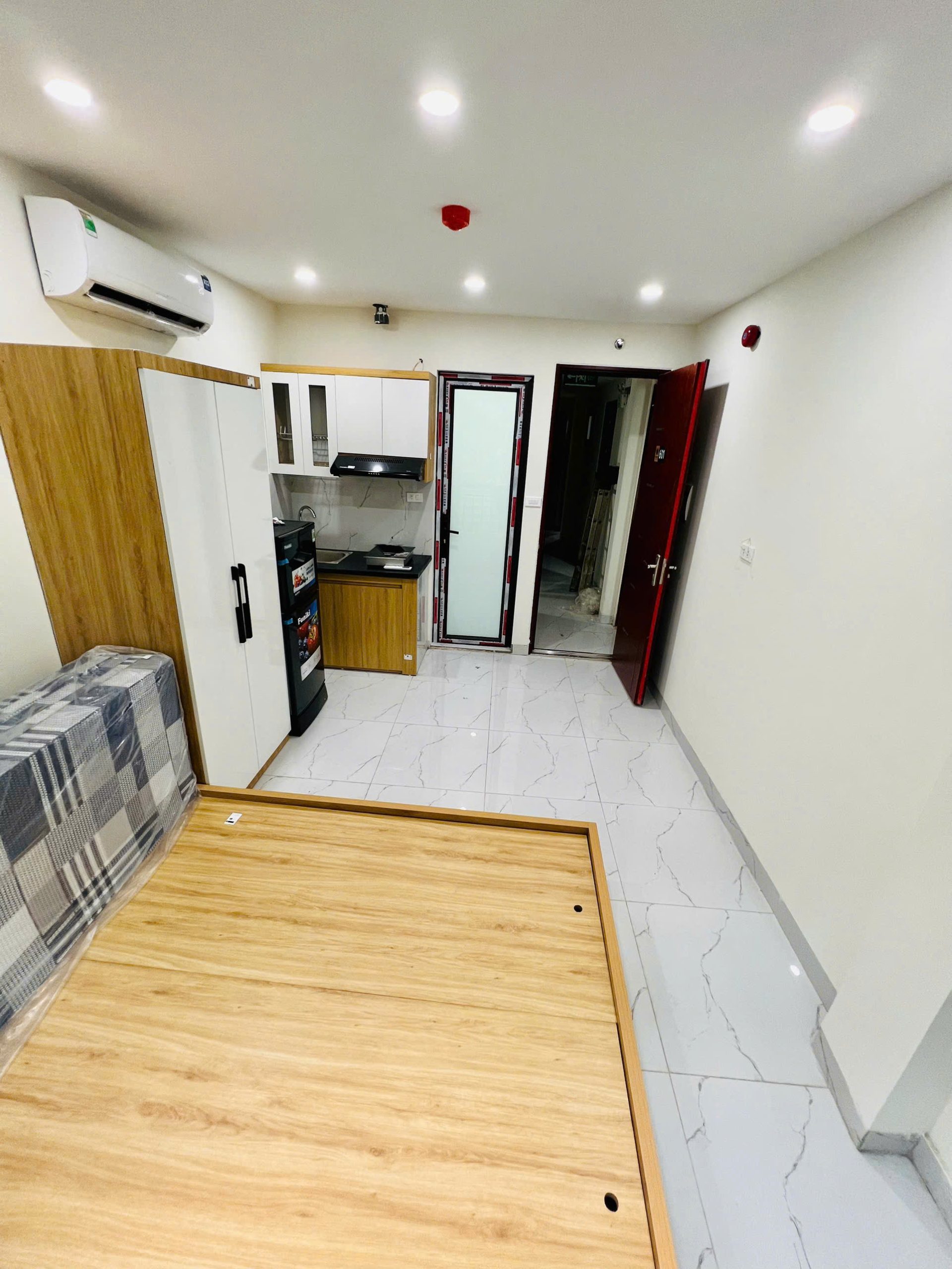 (Tin thật 100%) Bán chung cư mini 87m2 x 30P ở Quan Hoa – DT 1,95 tỷ ~ 7,4%/năm – Cách mặt phố 30m