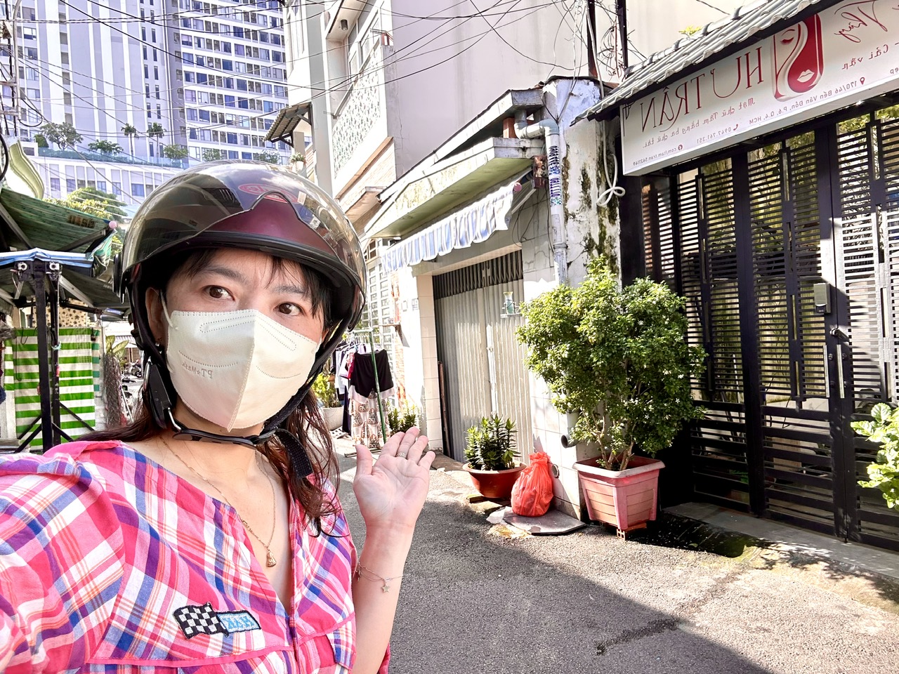 NHÀ BÁN ĐƯỜNG HOÀNG DIỆU- XE HƠI ĐỔ CỬA- NỞ HẬU TÀI LỘC CHO GIA CHỦ-THÔNG RA KHÁNH HỘI, BẾN VÂN ĐỒN QUA Q1 CHỈ 2 PHÚT.