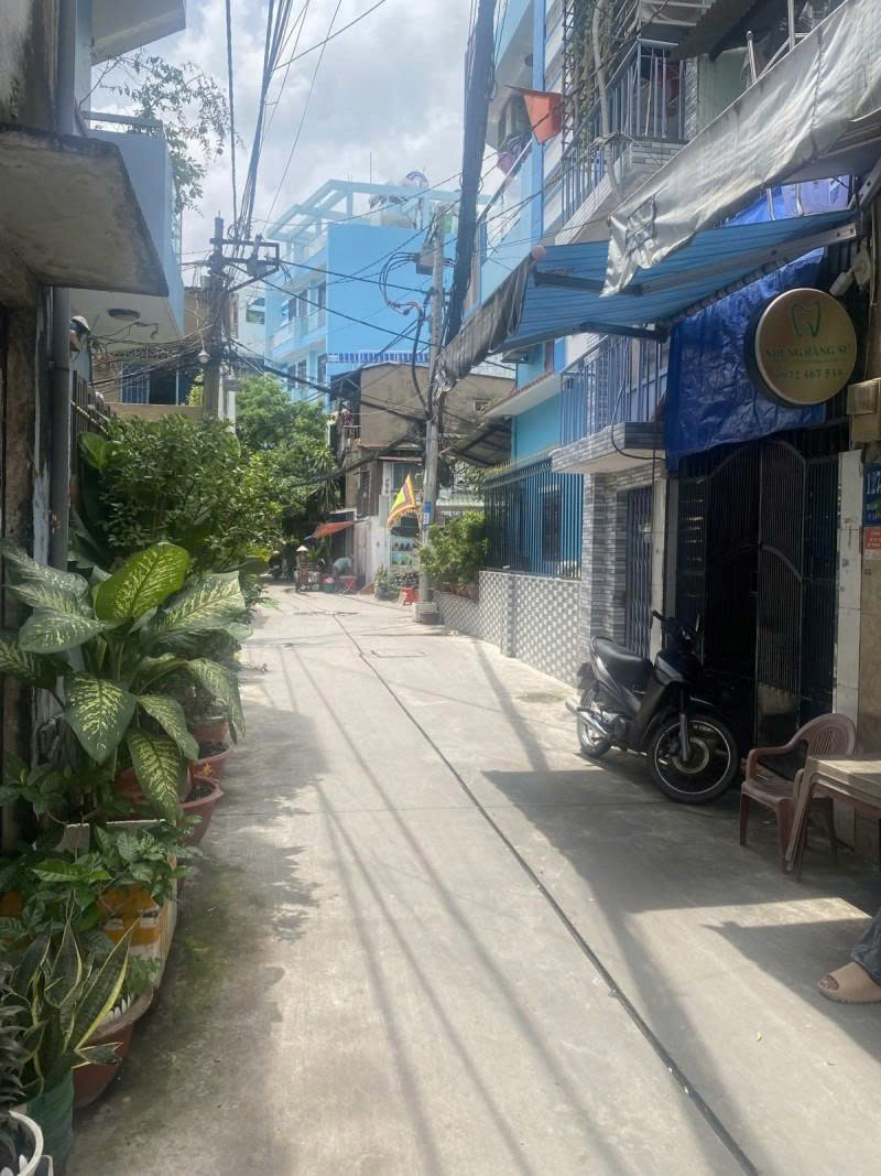 🔥 NHÀ CỰC HIẾM – 💰 Giá CỰC MỀM: Chỉ 2.7 TỶ (có THƯƠNG LƯỢNG ) – Đầu tư hay an cư đều ĐỈNH – HẺM Ô TÔ, SỔ HỒNG, VỊ TRÍ VÀNG – ĐỐT CHÁY THỊ TRƯỜNG
