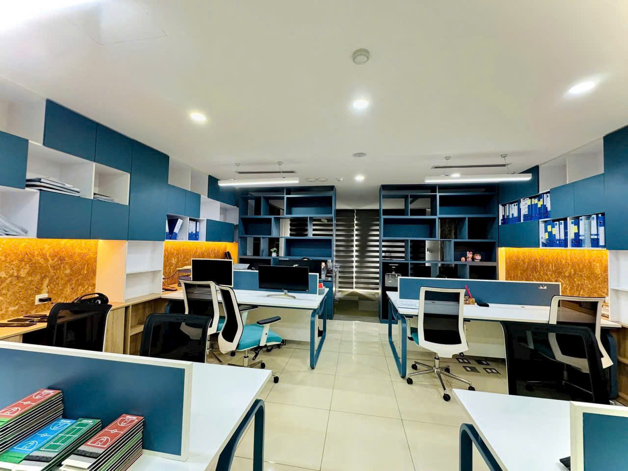 Bán nhà mặt phố Vũ Phạm Hàm – Xuân Quỳnh, Trung Hoà, Cầu Giấy DT 70m2, MT 5m, thang máy, KD tuyệt