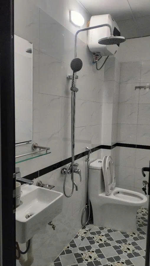 BÁN CĂN HỘ DV THANH XUÂN 80M2 X 6 TẦNG 15.2 TỶ 11 PHÒNG KHÉP KÍN – NHÀ MỚI, THANG MÁY, DÒNG TIỀN CAO, AN NINH 24/7