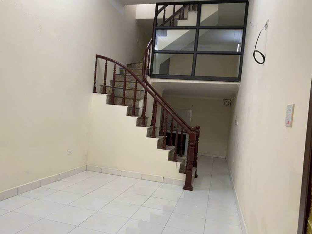 Vip Tứ Liên – 70m2 – Ôtô đỗ cửa – Nhỉnh 9 Tỷ