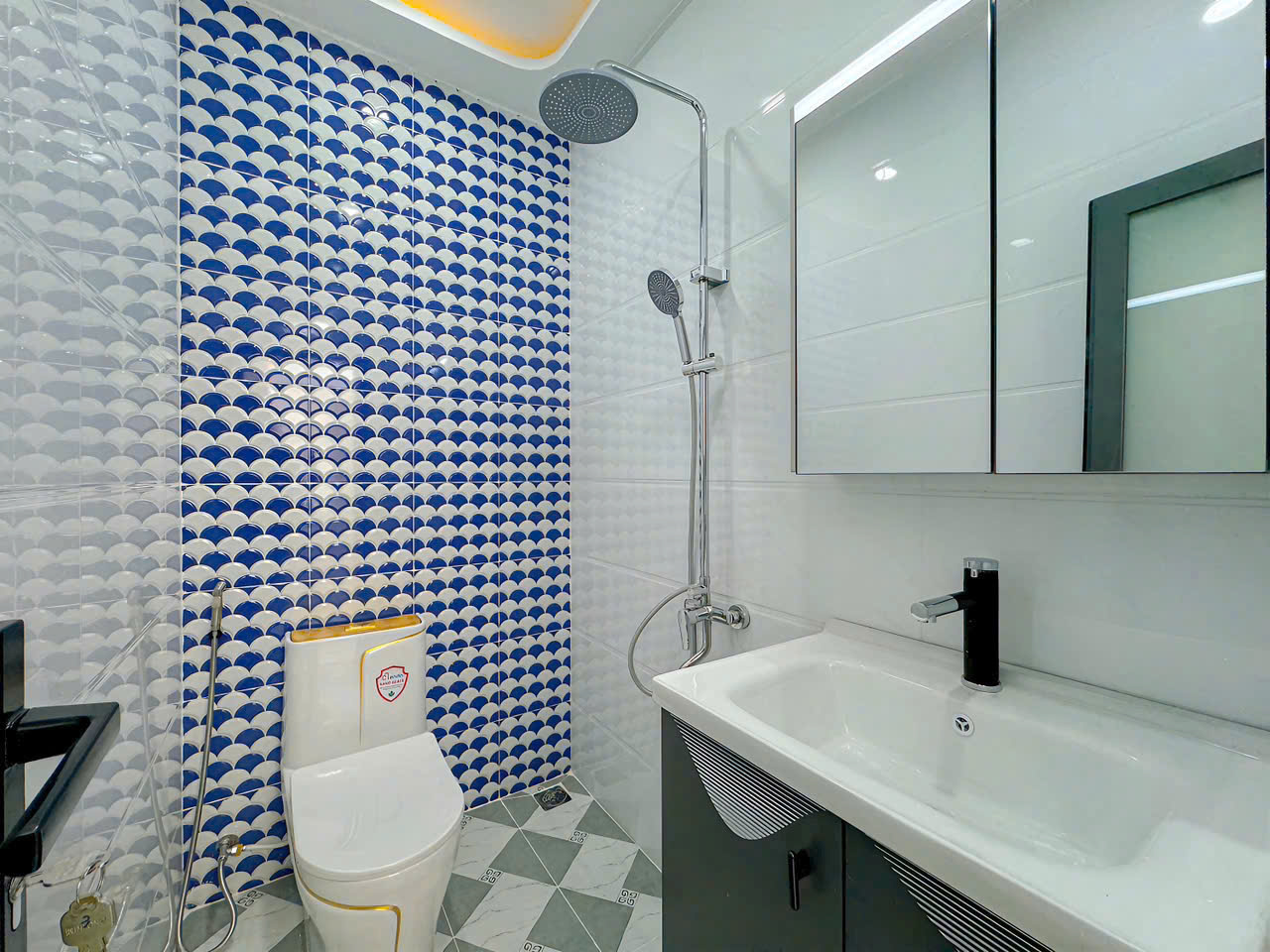 Mua 1 được 2 căn nhà Phường Phú Thuận Phú Mỹ Hưng Q7 Huỳnh Tấn Phát NGANG 14 DÀI 7 ĐÚC 4 TẤM CÓ 7 TỶ
