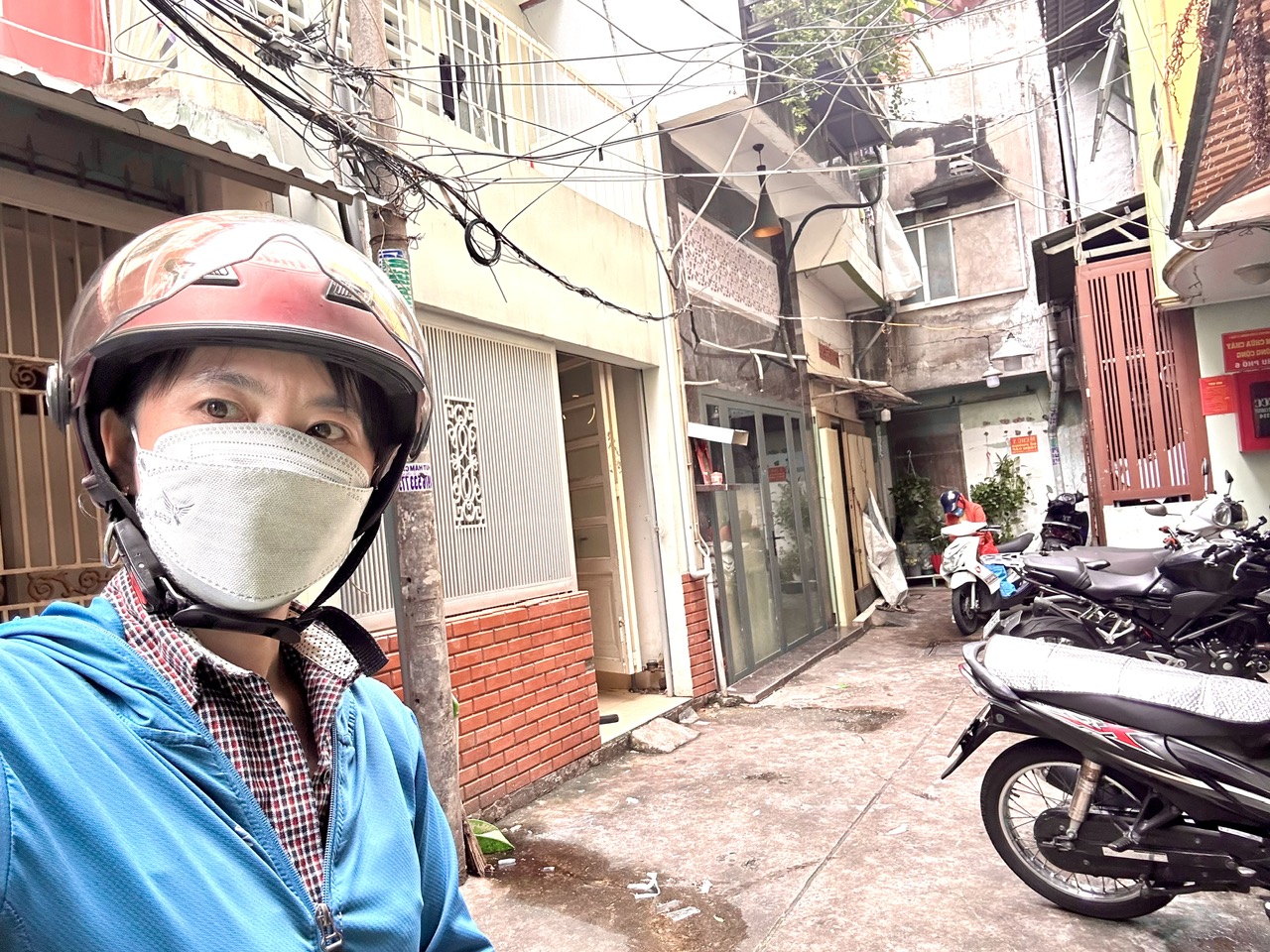 BÁN NHÀ ĐƯỜNG HOÀNG DIỆU KẾ BÊN CÓ CÔNG VIÊN THOÁNG MÁT- GẦN TRƯỜNG ĐẠI HỌC LUẬT NGUYỄN TẤT THÀNH- QUA Q 1 CHỈ 3 PHÚT.