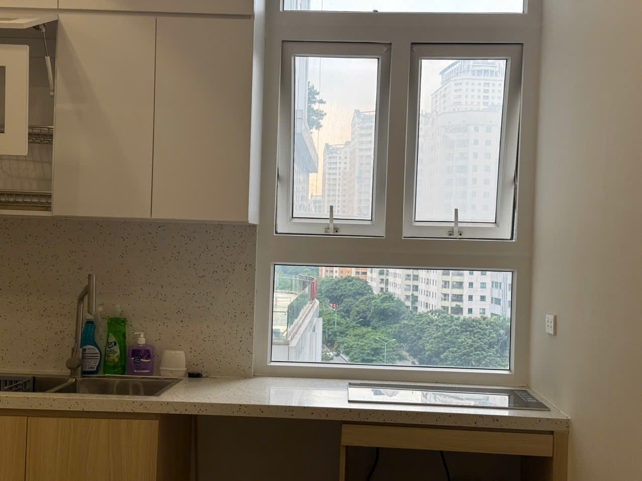 HÀNG HIẾM LÊ VĂN LƯƠNG – CĂN GÓC CHỈ 4,1 TỶ – Ở NGAY HOẶC KHAI THÁC 17TR/THÁNG!