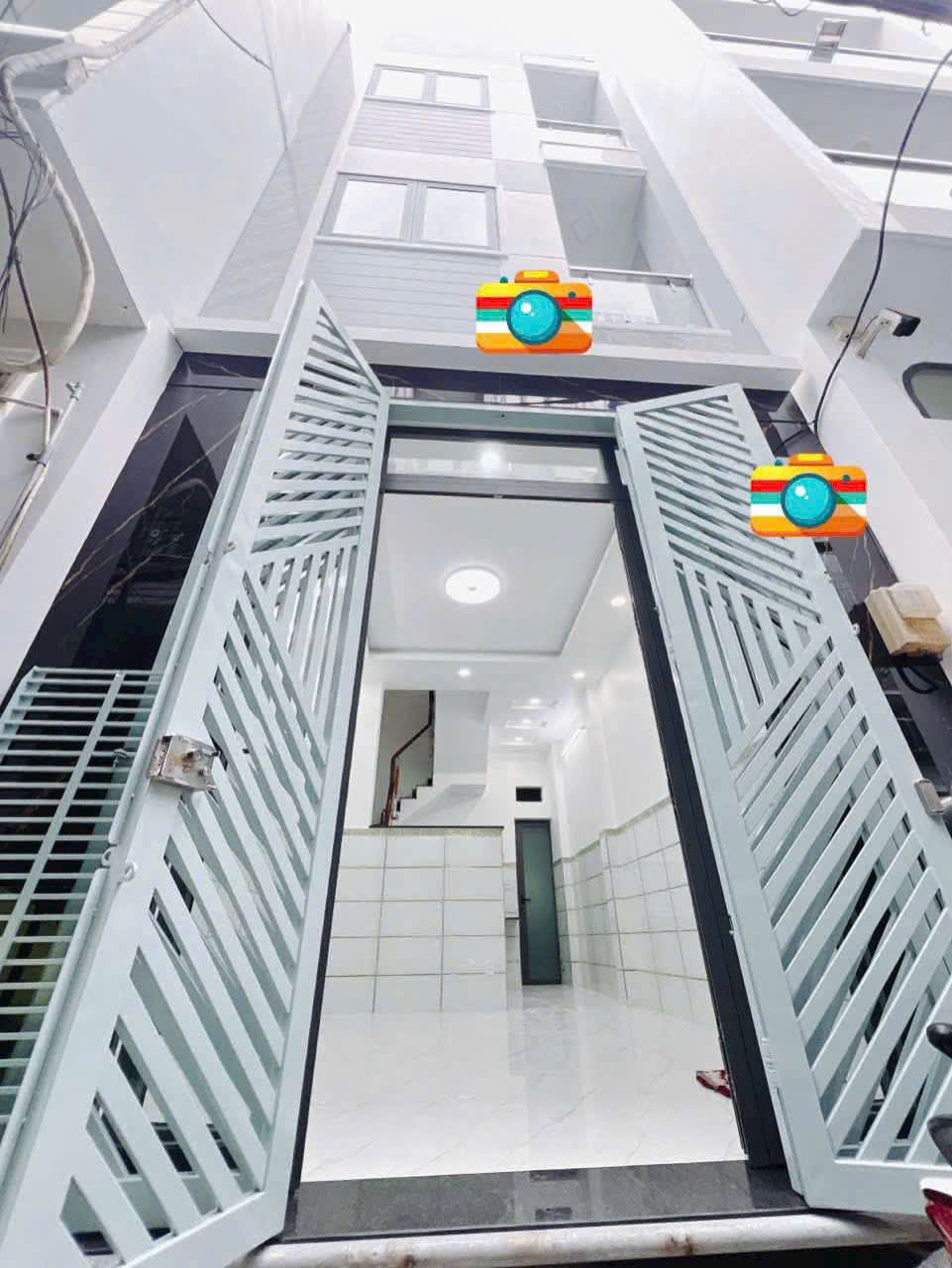 SÁT MẶT TIỀN VĨNH KHÁNH HOÀNG DIỆU VIP Q4 NGANG 3.5 X 4 TẤM CÓ 5 TỎI
