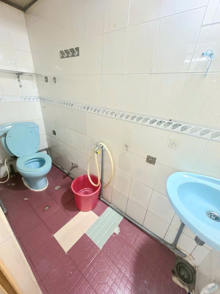 SÁT MẶT TIỀN XE HƠI Q4 DIỆN TÍCH 57 M2 CÓ 70 TRIỆU M2