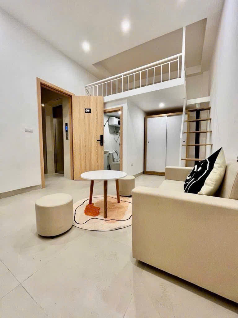 Tòa CCMN 7 tầng phố Trần Thái Tông, Cầu Giấy, dòng tiền 700tr/năm, 45m, mtiền 6m, 9.6 tỷ