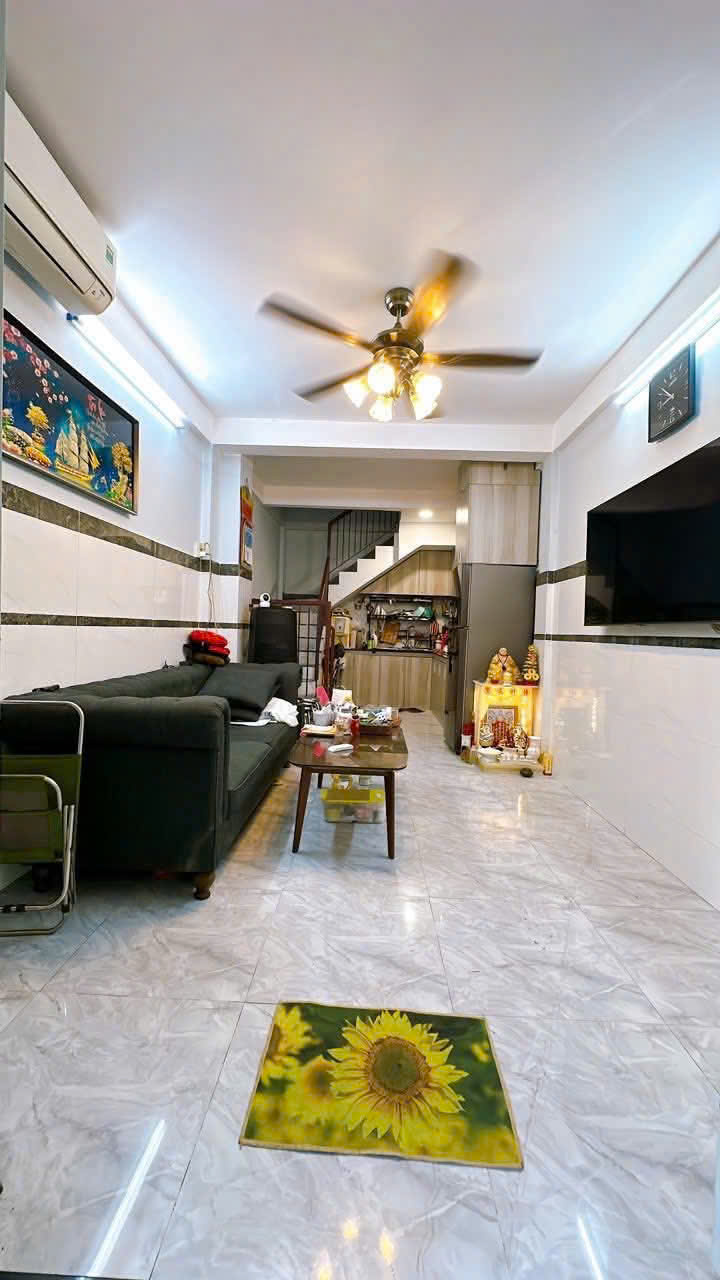 Mặt tiền đường số Khánh Hội vip Q4 có 5 tỷ