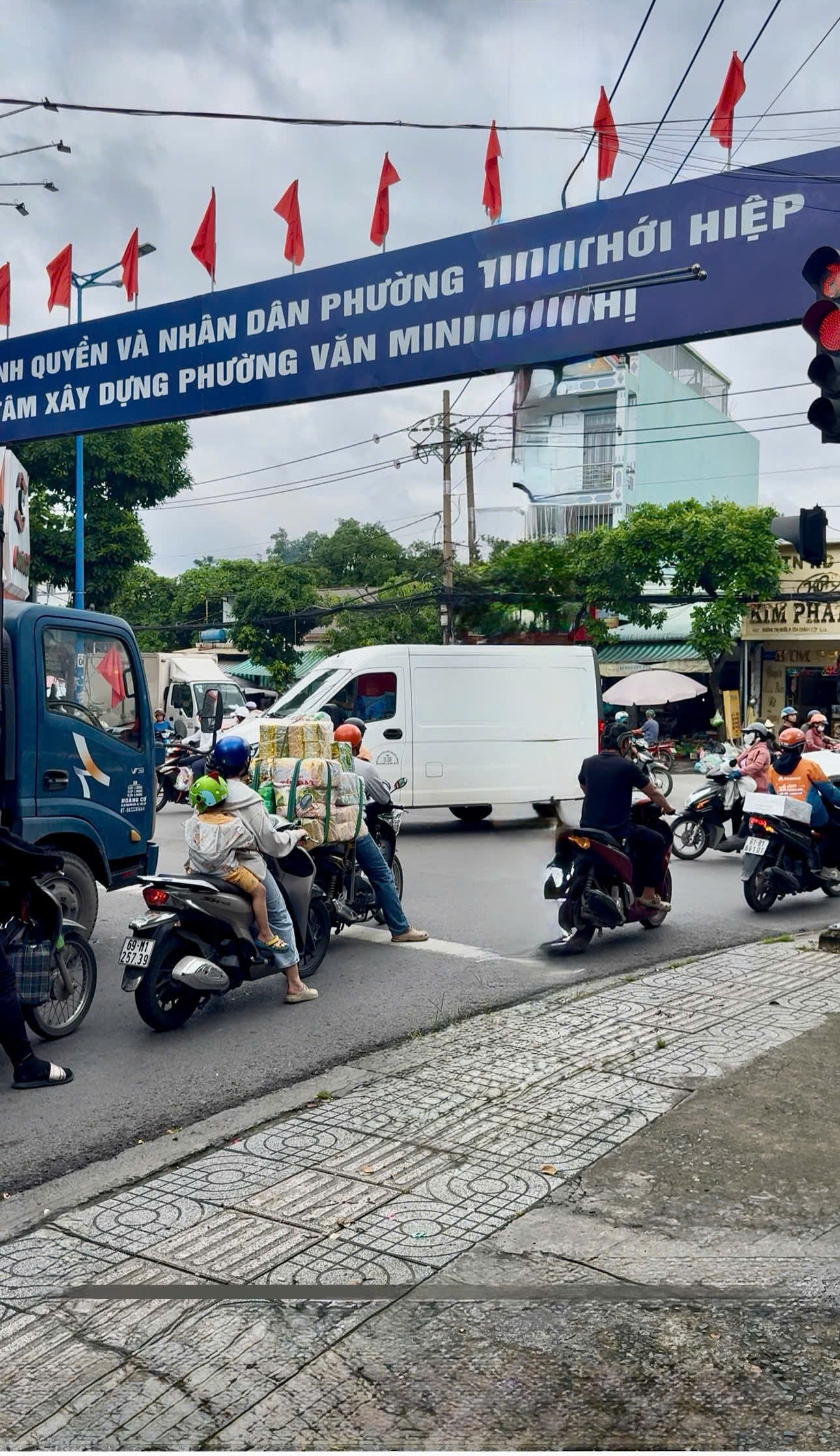 GẤP BÁN NHÀ 3 TẦNG MẶT TIỀN KINH DOANH ĐƯỜNG TRƯƠNG THỊ HOA TÂN THỚI HIỆP QUẬN 12 SHR CHỈ 9,2 TỶ