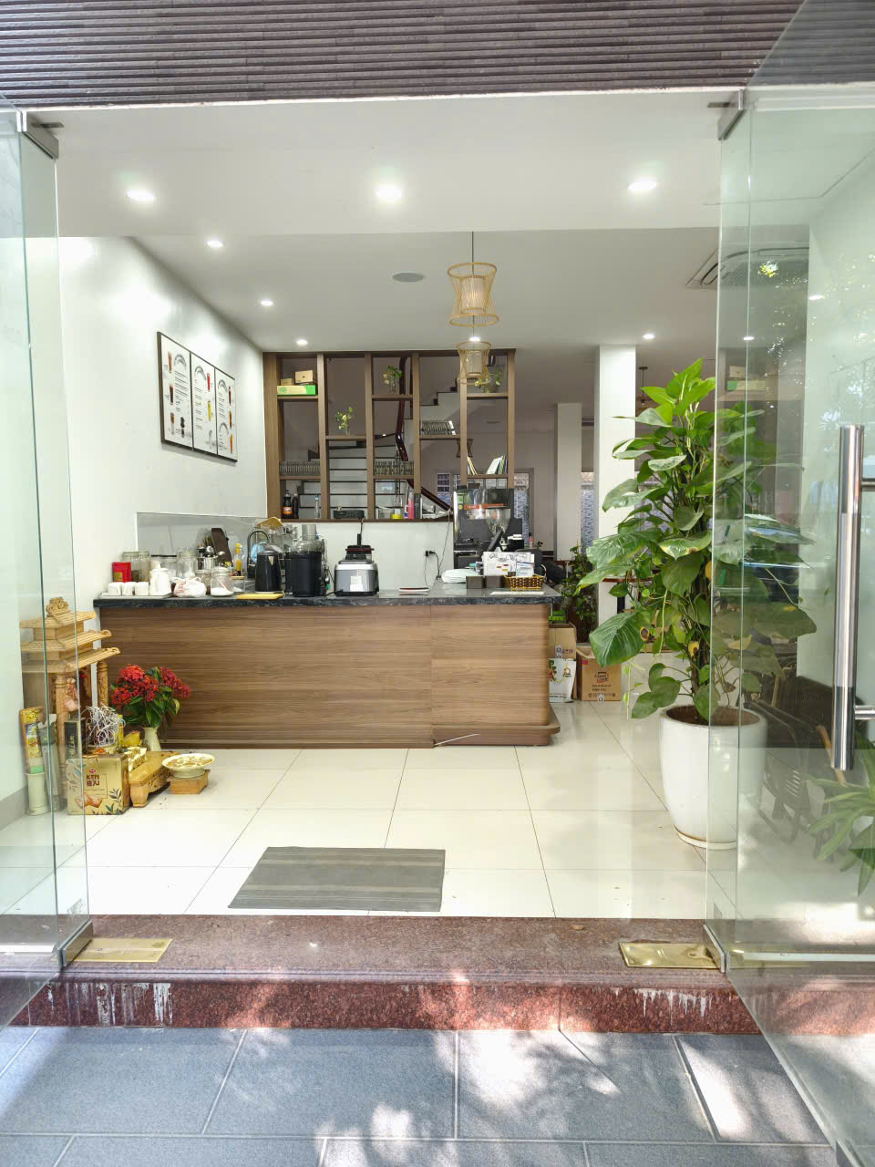 Cho thuê BT1 Xa La , Hà Đông. DT 160m2, 4 tầng, mặt tiền 8m kinh doanh tuyệt đối