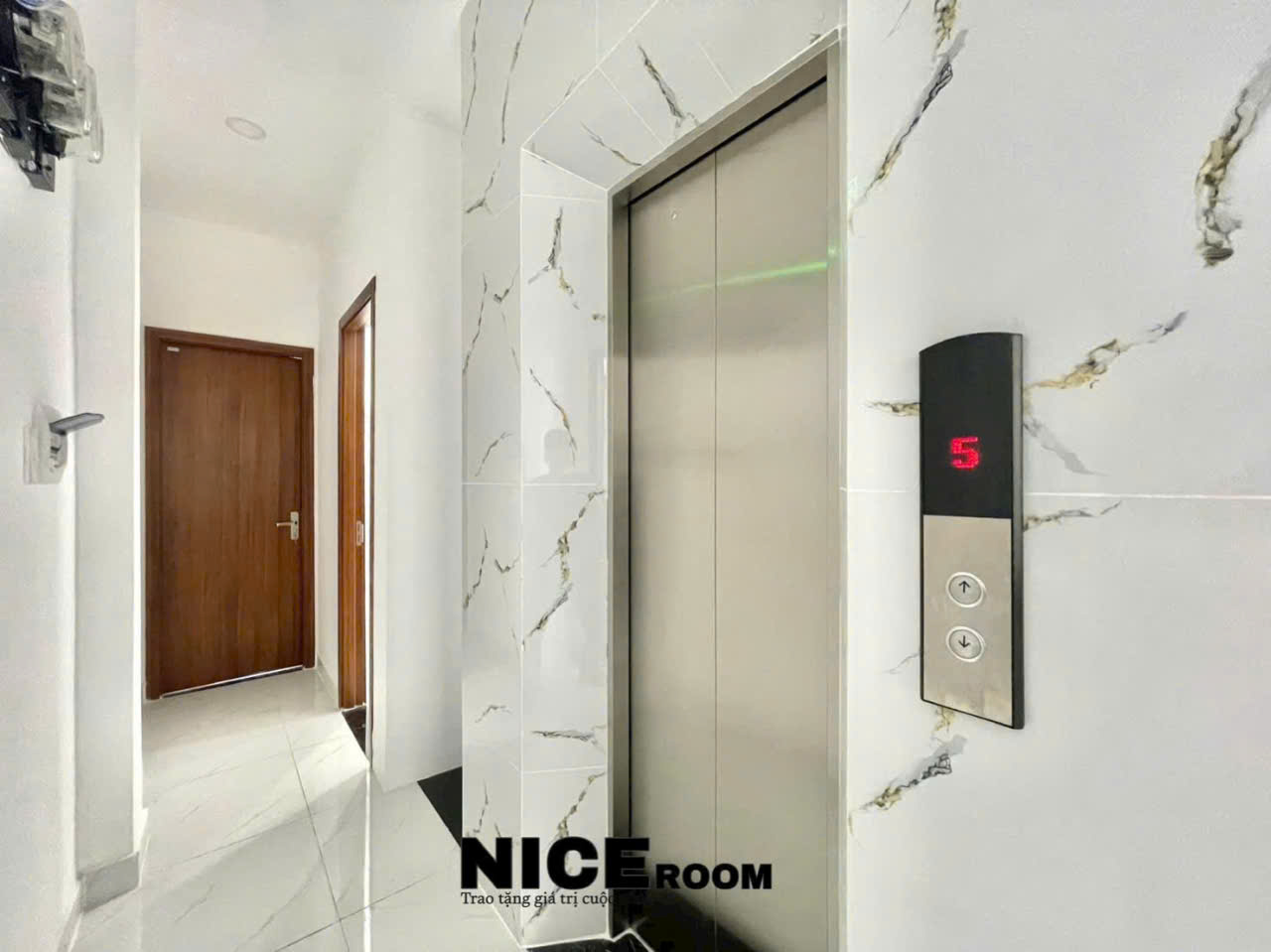 Bán CHDV 71A Nguyễn Thượng Hiền, P5, Bình Thạnh