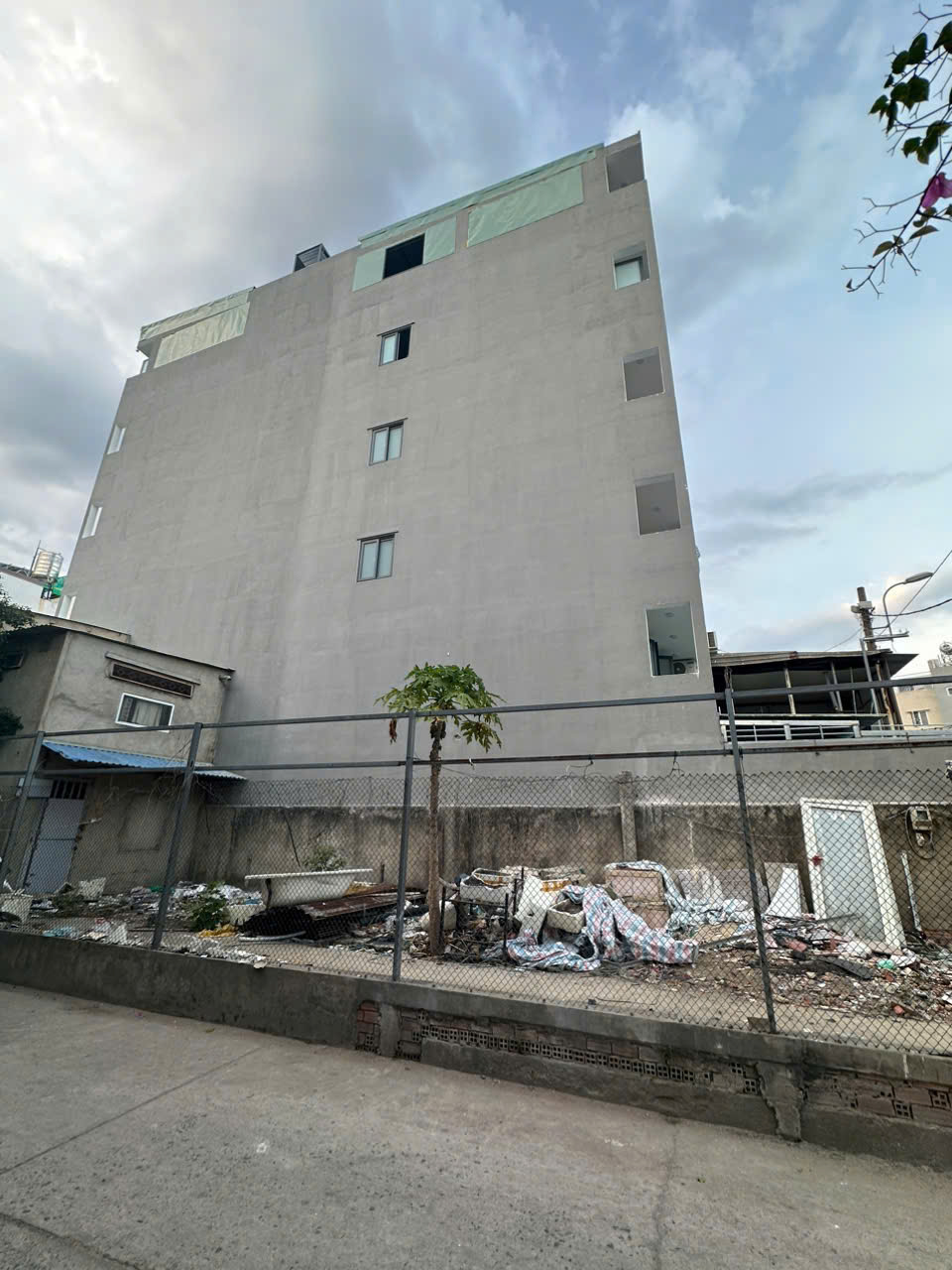 Bán CHDV Hẻm Xe Hơi 310/15 Dương Quảng Hàm, An Nhơn