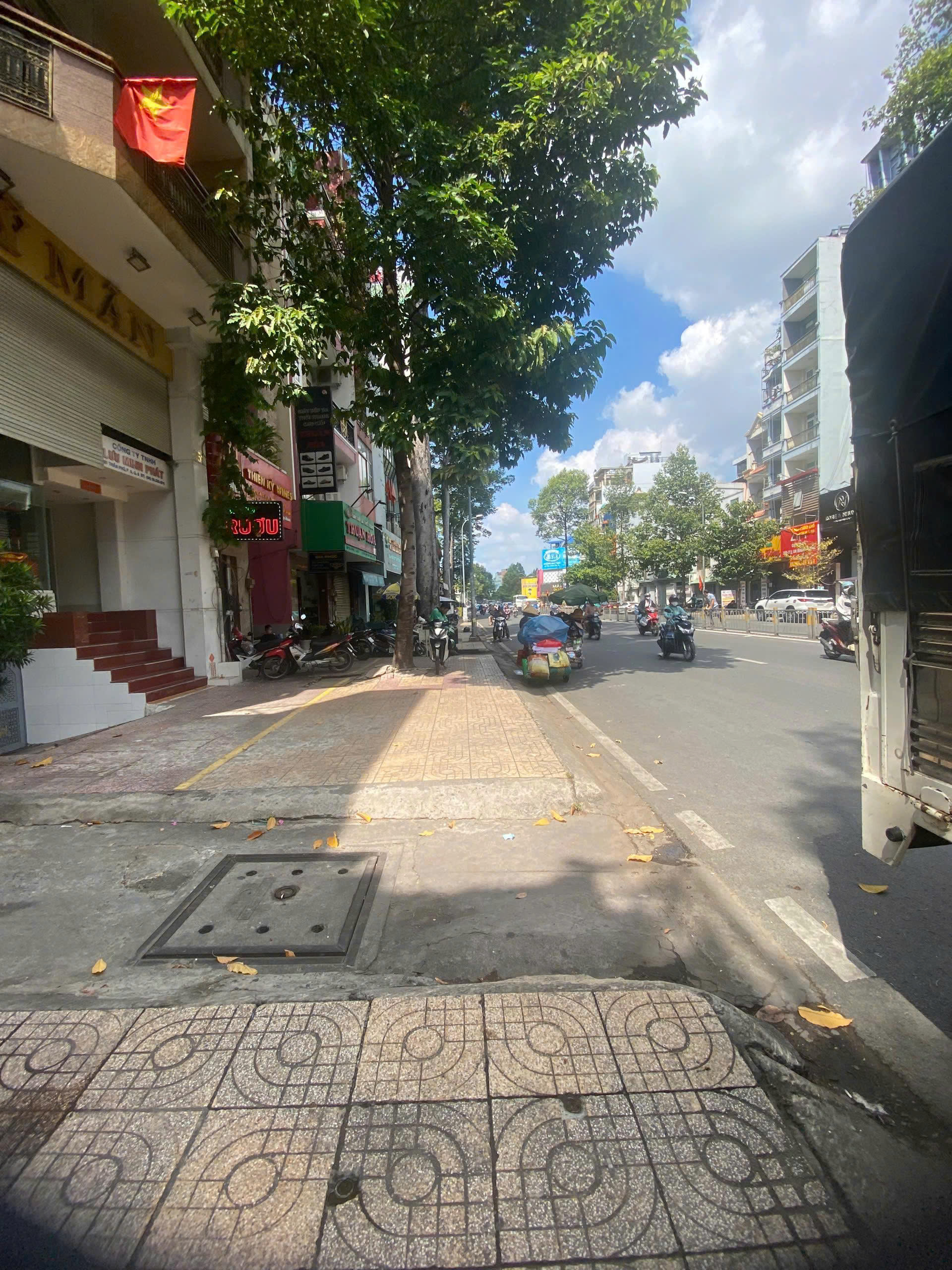Chính Chủ Bán HXH Trần Phú, P.8, Q.5: 5.8x20m, Giá Tốt 40 Tỷ, Sổ Đỏ Chính Chủ.