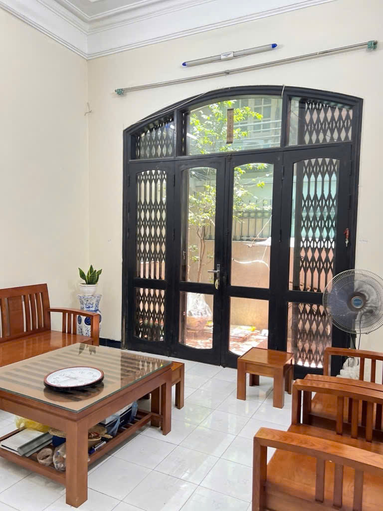 Vip Tứ Liên – 70m2 – Ôtô đỗ cửa – Nhỉnh 9 Tỷ