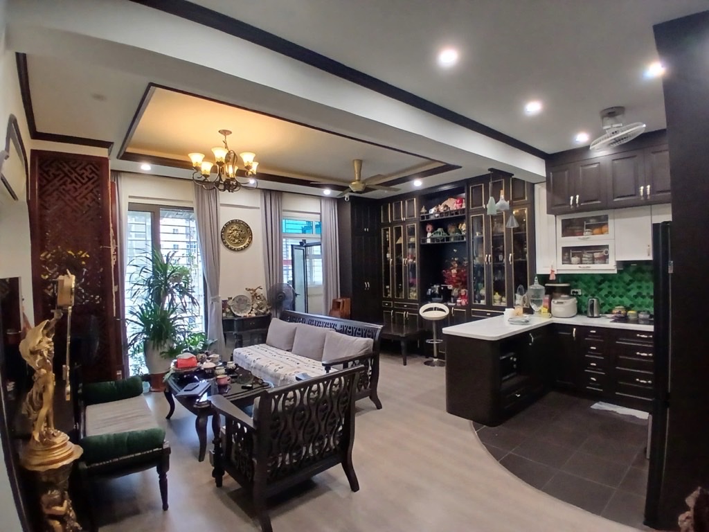 CC NAM TRUNG YÊN 71M 2 NGỦ-BAN CÔNG RỘNG CHỈ 5,95 TỶ-NỘI THẤT XỊN