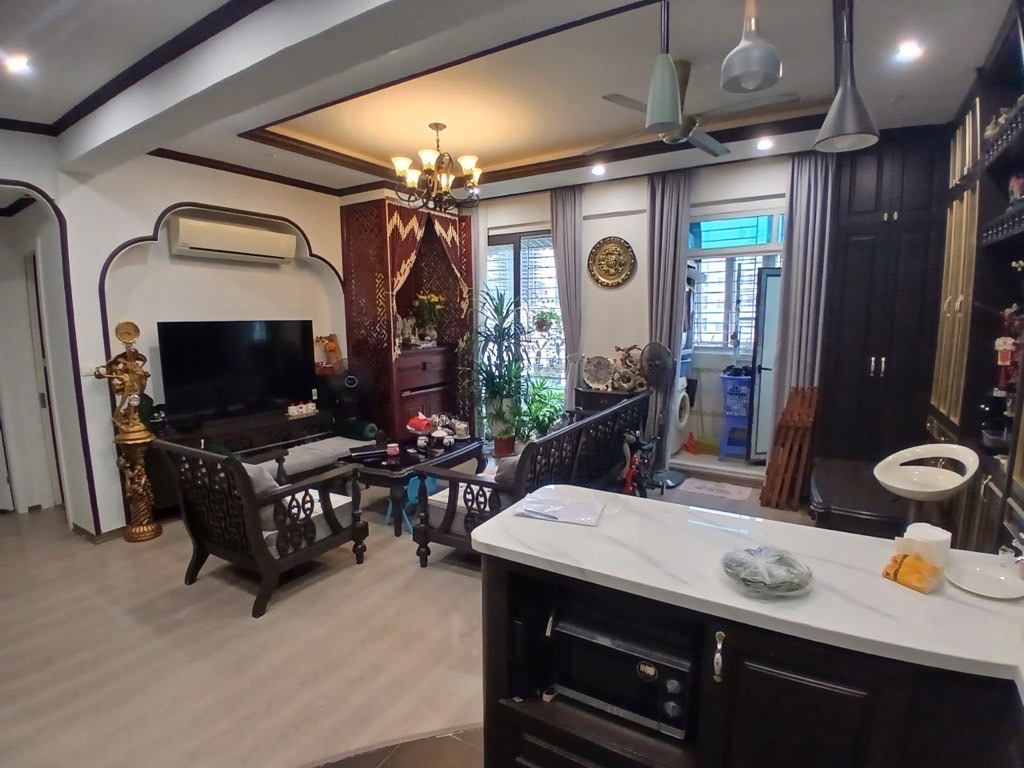 CC NAM TRUNG YÊN 71M 2 NGỦ-BAN CÔNG RỘNG CHỈ 5,95 TỶ-NỘI THẤT XỊN