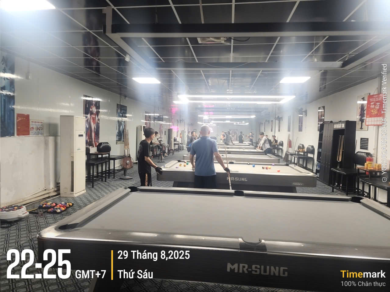 Chính chủ cần sang nhượng quán bi a địa chỉ 465 Hoàng Công Chất ngay sau Goldmark City Đường Hồ Tùng mậu