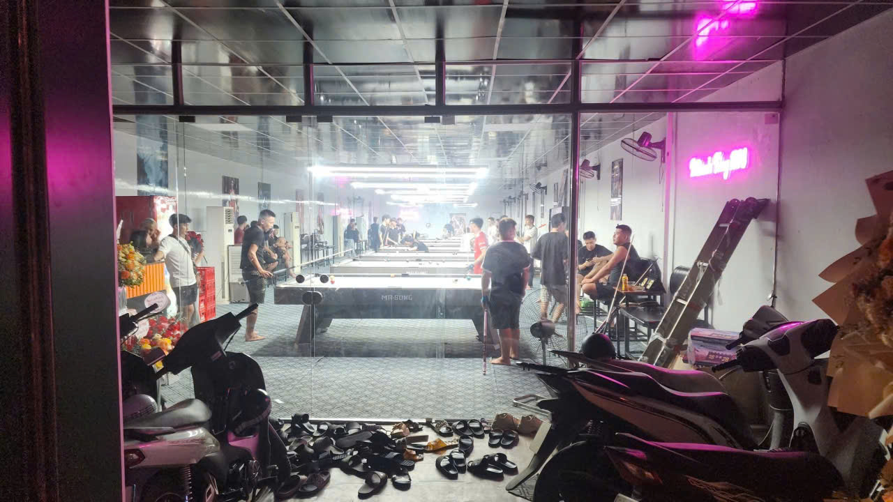 Chính chủ cần sang nhượng quán bi a địa chỉ 465 Hoàng Công Chất ngay sau Goldmark City Đường Hồ Tùng mậu