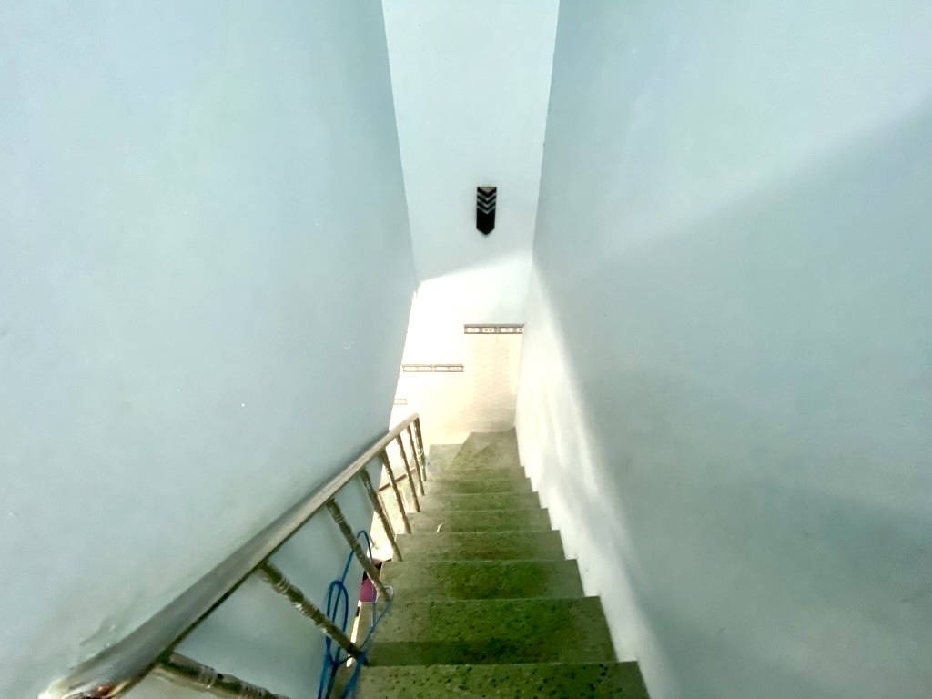 NHÀ BÁN ĐƯỜNG ĐOÀN VĂN BƠ- BTCT KIÊN CỐ-THÔNG QUA CHỢ 200 RA TÔN ĐẢN, NGUYỄN TẤT THÀNH.