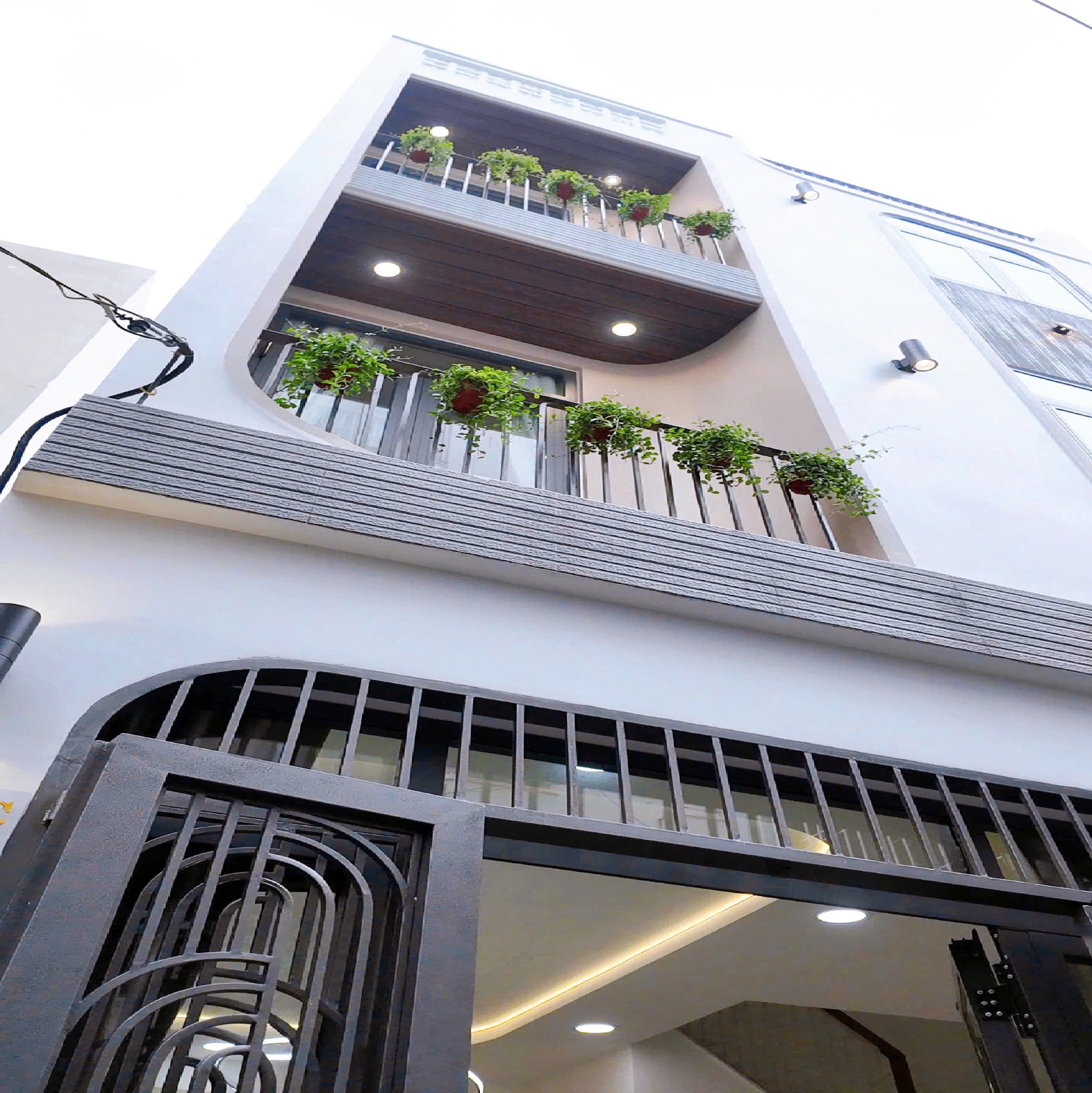 Nhà mới Nguyễn Trọng Tuyển – QUẬN PHÚ NHUẬN – Sổ vuông 88 m2 – 4 Tầng – 5.9 tỷ