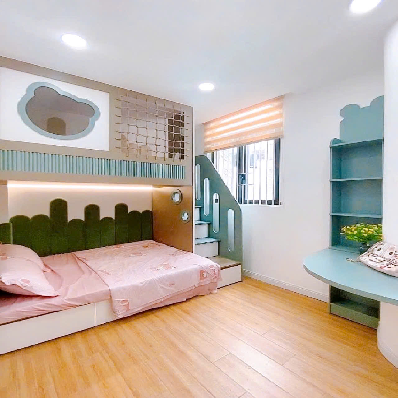 Nhà mới Nguyễn Trọng Tuyển – QUẬN PHÚ NHUẬN – Sổ vuông 88 m2 – 4 Tầng – 5.9 tỷ